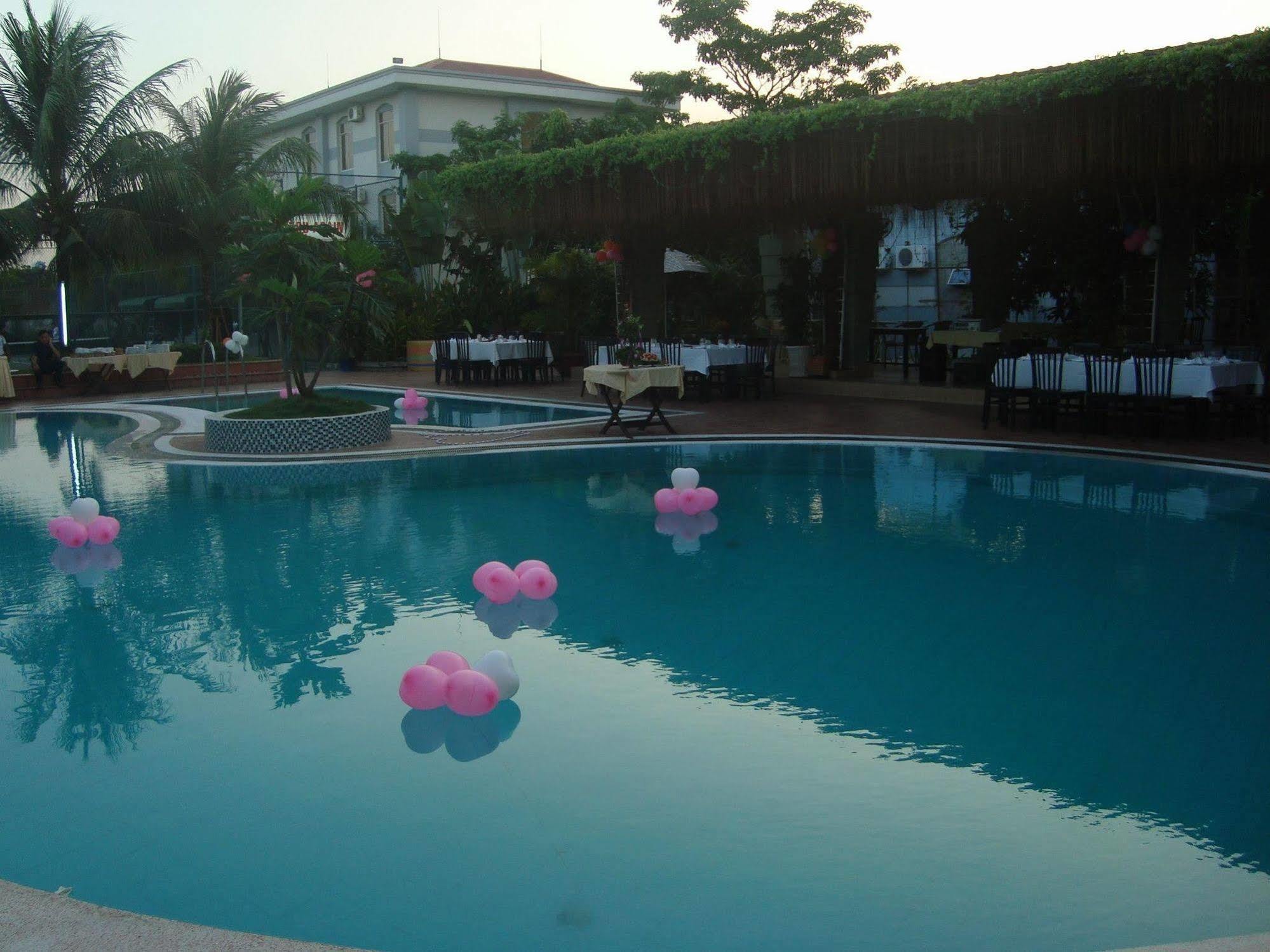 Sao Mai Phu My Resort Exterior photo