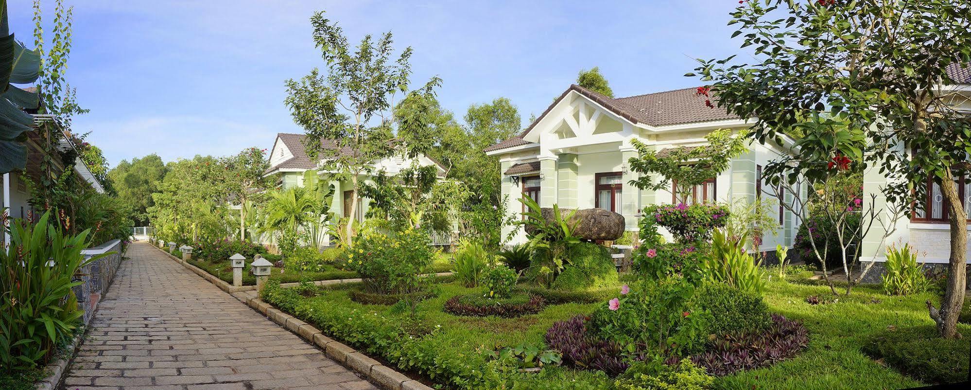 Sao Mai Phu My Resort Exterior photo